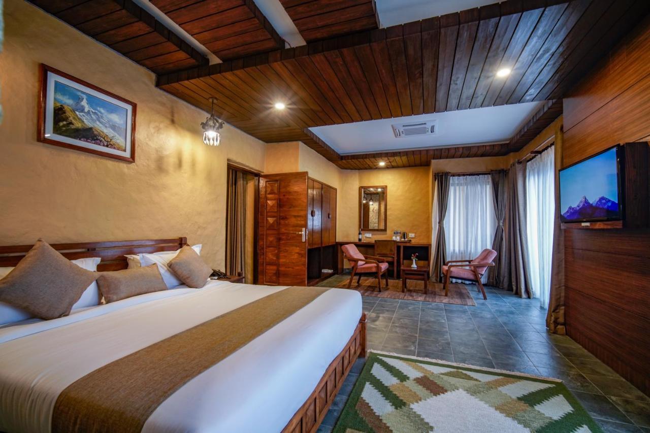 Bar Peepal Resort Pókhara Exteriér fotografie Deluxe Suite