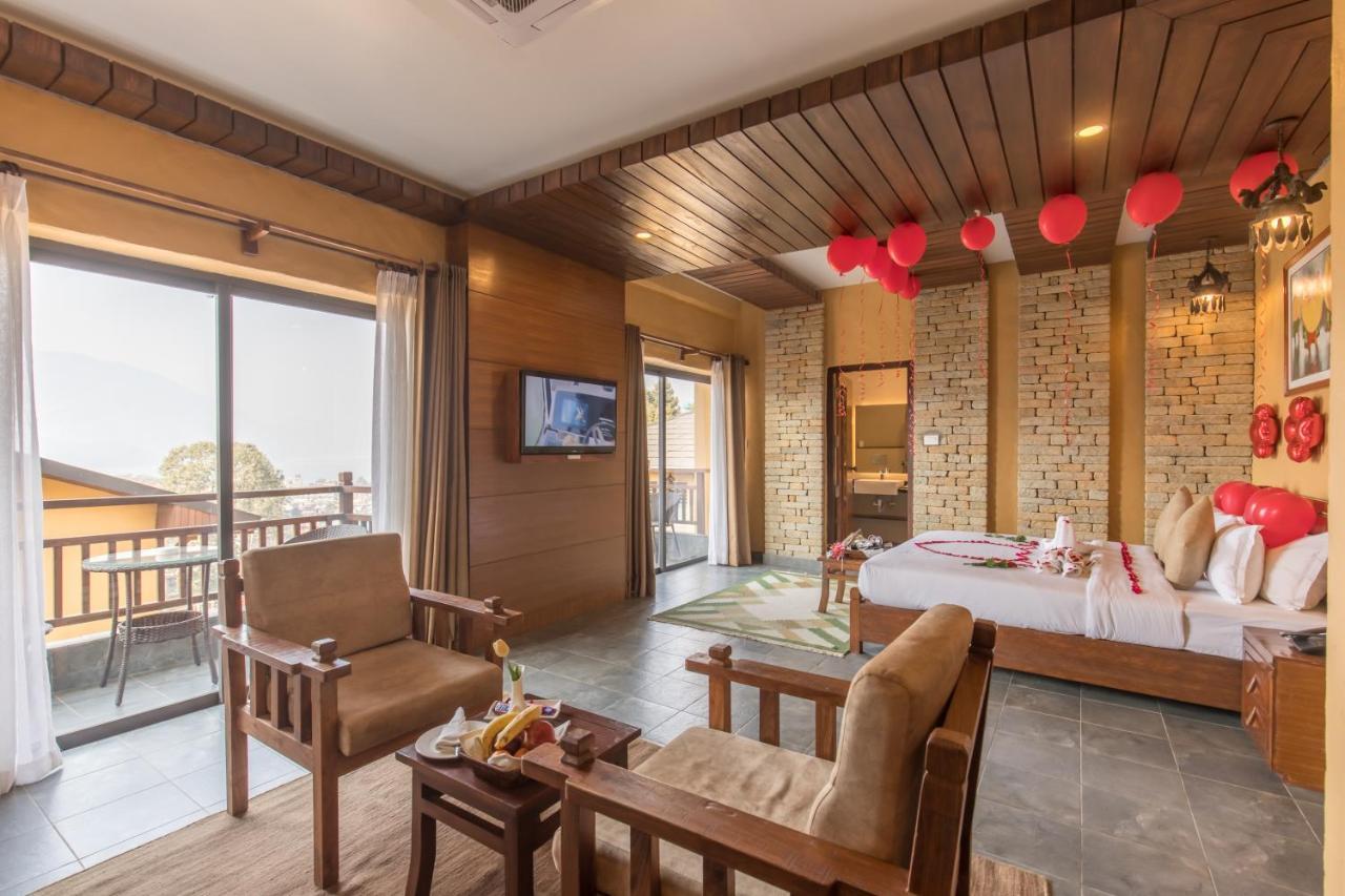 Bar Peepal Resort Pókhara Exteriér fotografie Deluxe Suite