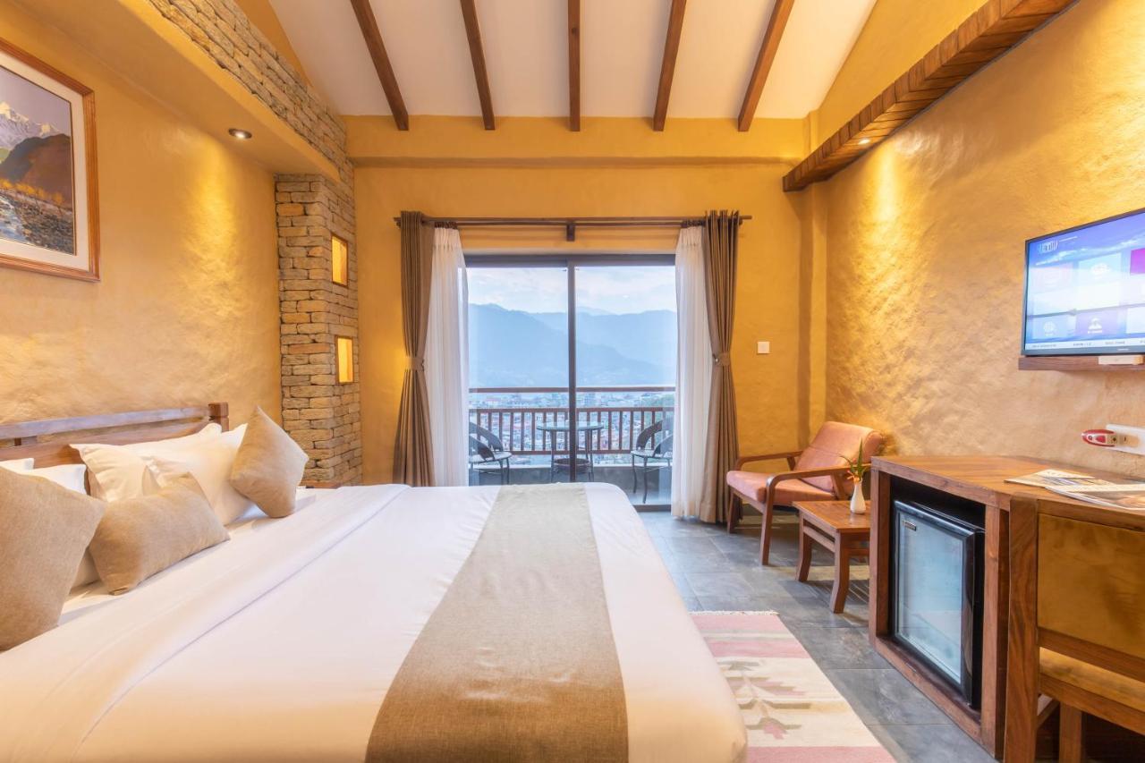 Bar Peepal Resort Pókhara Exteriér fotografie Deluxe room