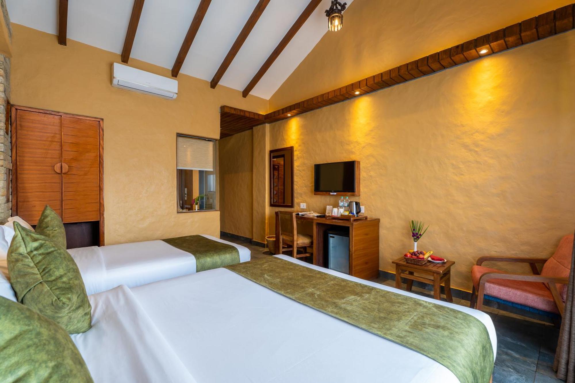 Bar Peepal Resort Pókhara Exteriér fotografie Deluxe Room